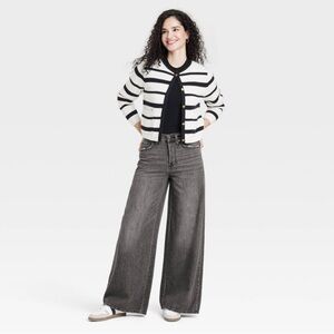 Women's Black Wide-Leg Jeans